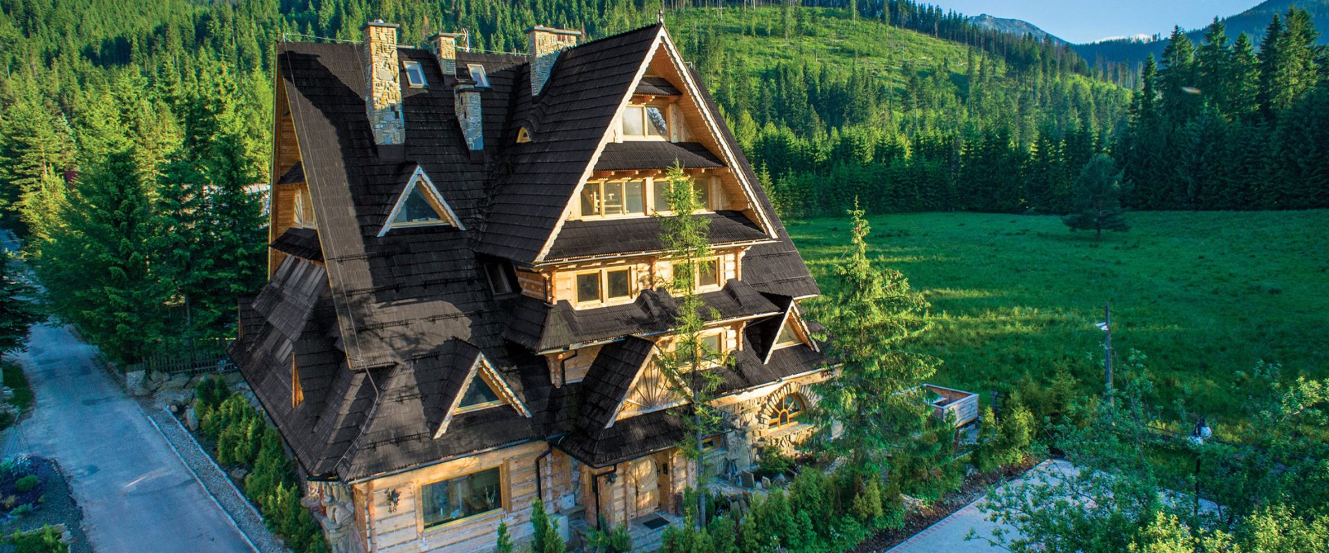 willa z zewnatrz slider 2200px progressive
